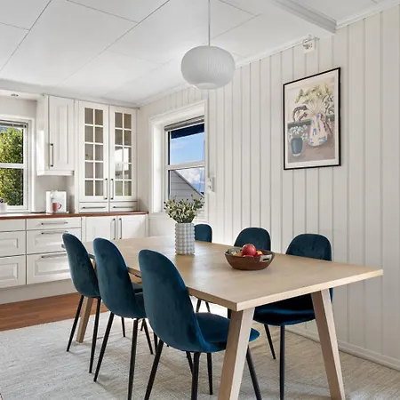 Arctic Homes - Tromsdalen, Parking, View, Fireplace * Tromso