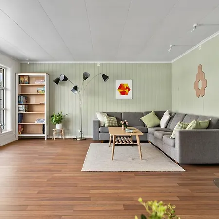 Arctic Homes - Tromsdalen, Parking, View, Fireplace 度假居 *