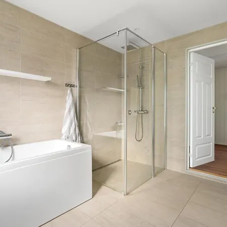 Arctic Homes - Tromsdalen, Parking, View, Fireplace 特罗姆瑟