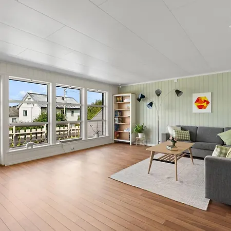 Arctic Homes - Tromsdalen, Parking, View, Fireplace *